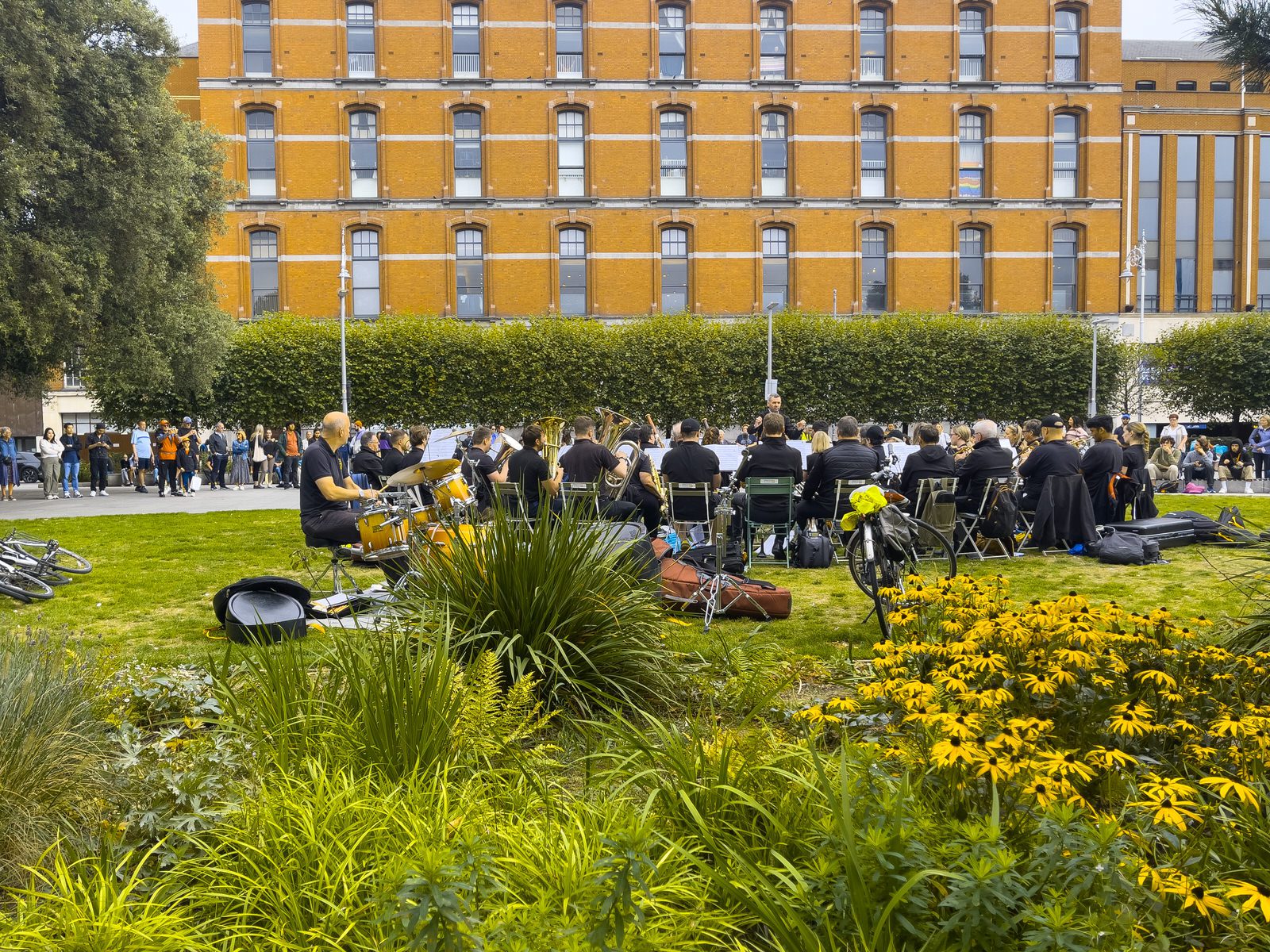 PUBLIC CONCERT [WOLFE TONE PARK]-241404-1