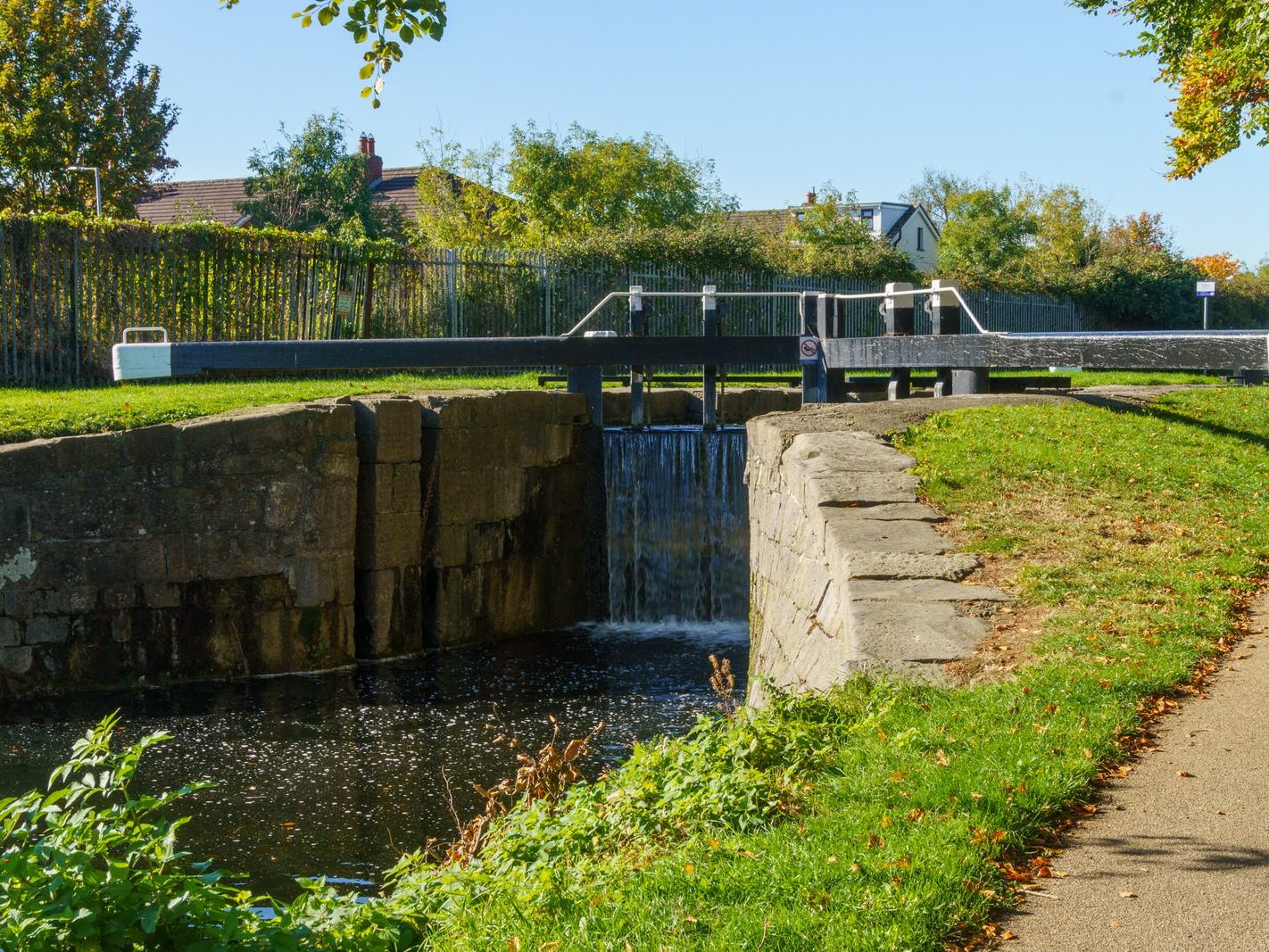 A WALK ALONG THE ROYAL CANAL FROM PELLETSTOWN TO ASHTOWN [THE 9TH LOCK]-242538-1