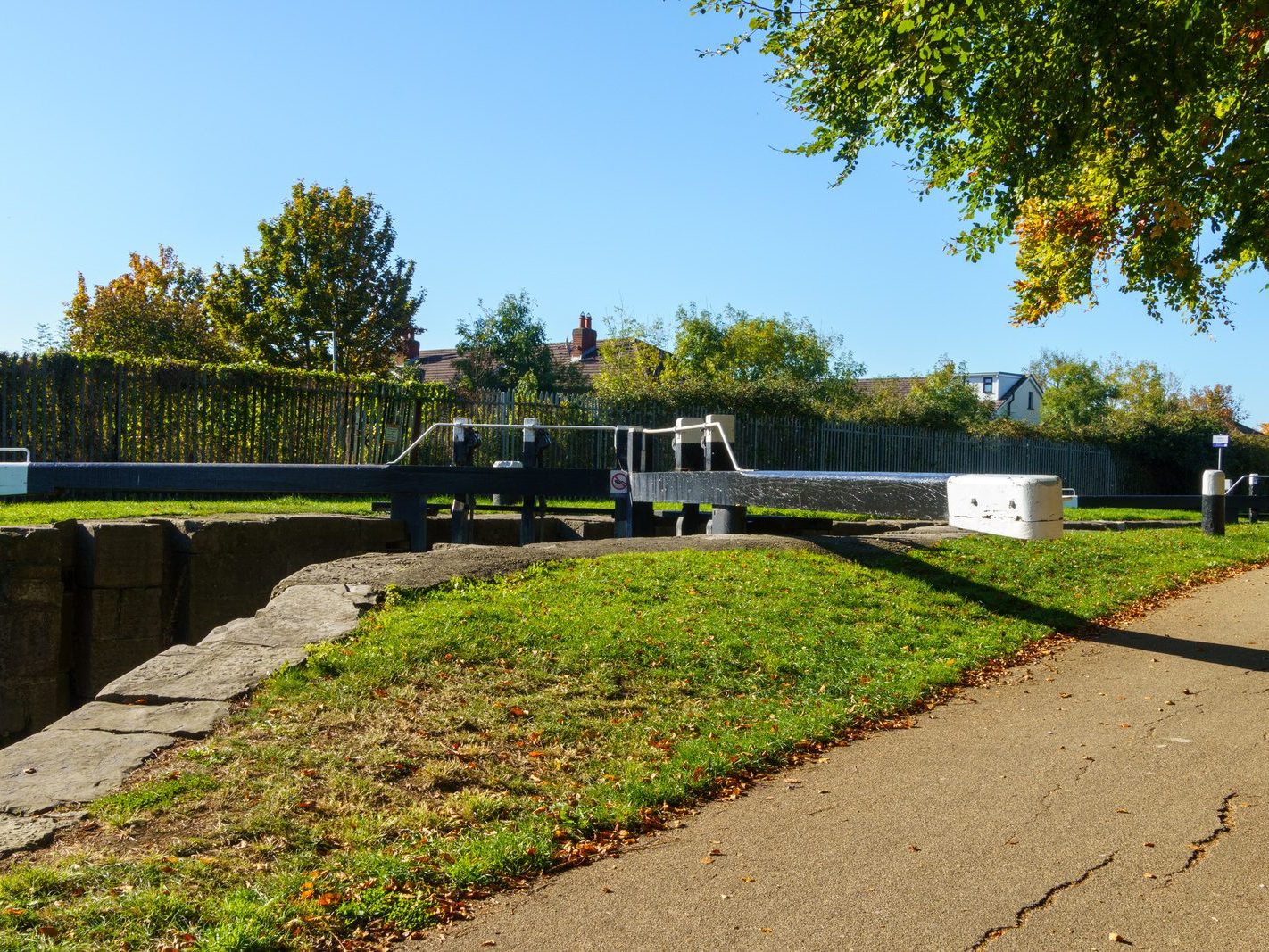 A WALK ALONG THE ROYAL CANAL FROM PELLETSTOWN TO ASHTOWN [THE 9TH LOCK]-242539-1