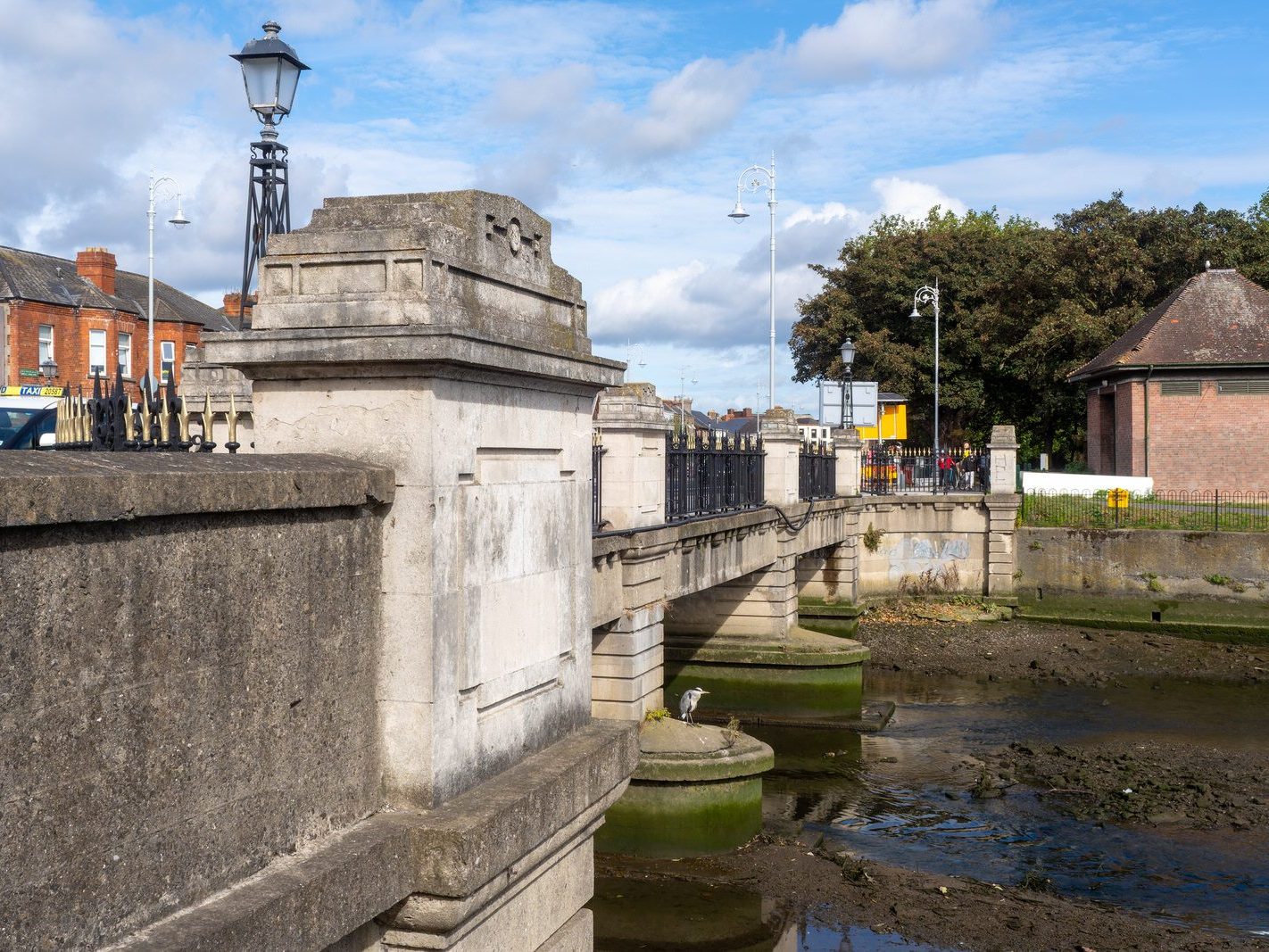 CLONTARF TO CITY CENTRE ROAD PROJECT [THE ANNESLEY BRIDGE TO MARINO IS STILL A WORK IN PROGRESS]-241931-1