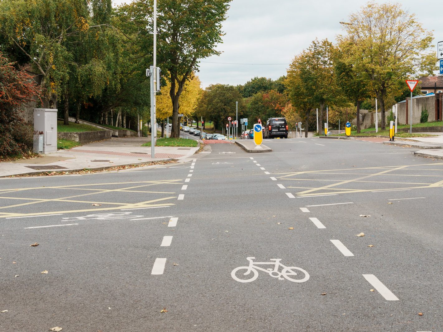 GRIFFITH AVENUE [NOW SERVICED BY THE NEW N2 BUS ROUTE]-242242-1