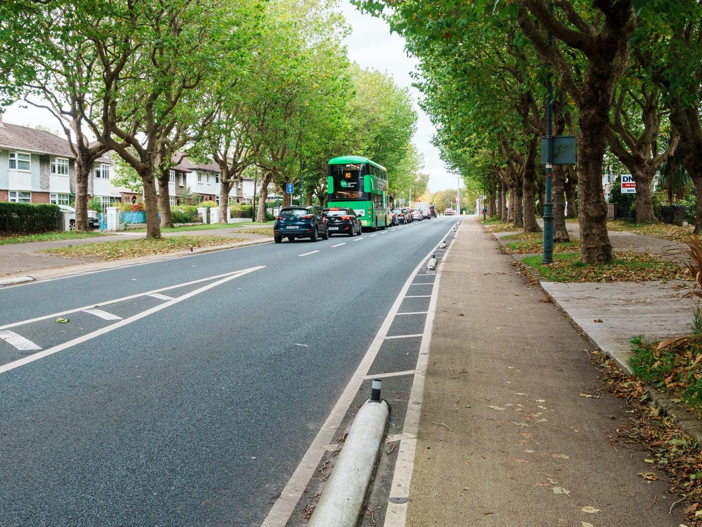 GRIFFITH AVENUE [NOW SERVICED BY THE NEW N2 BUS ROUTE]-242258-1