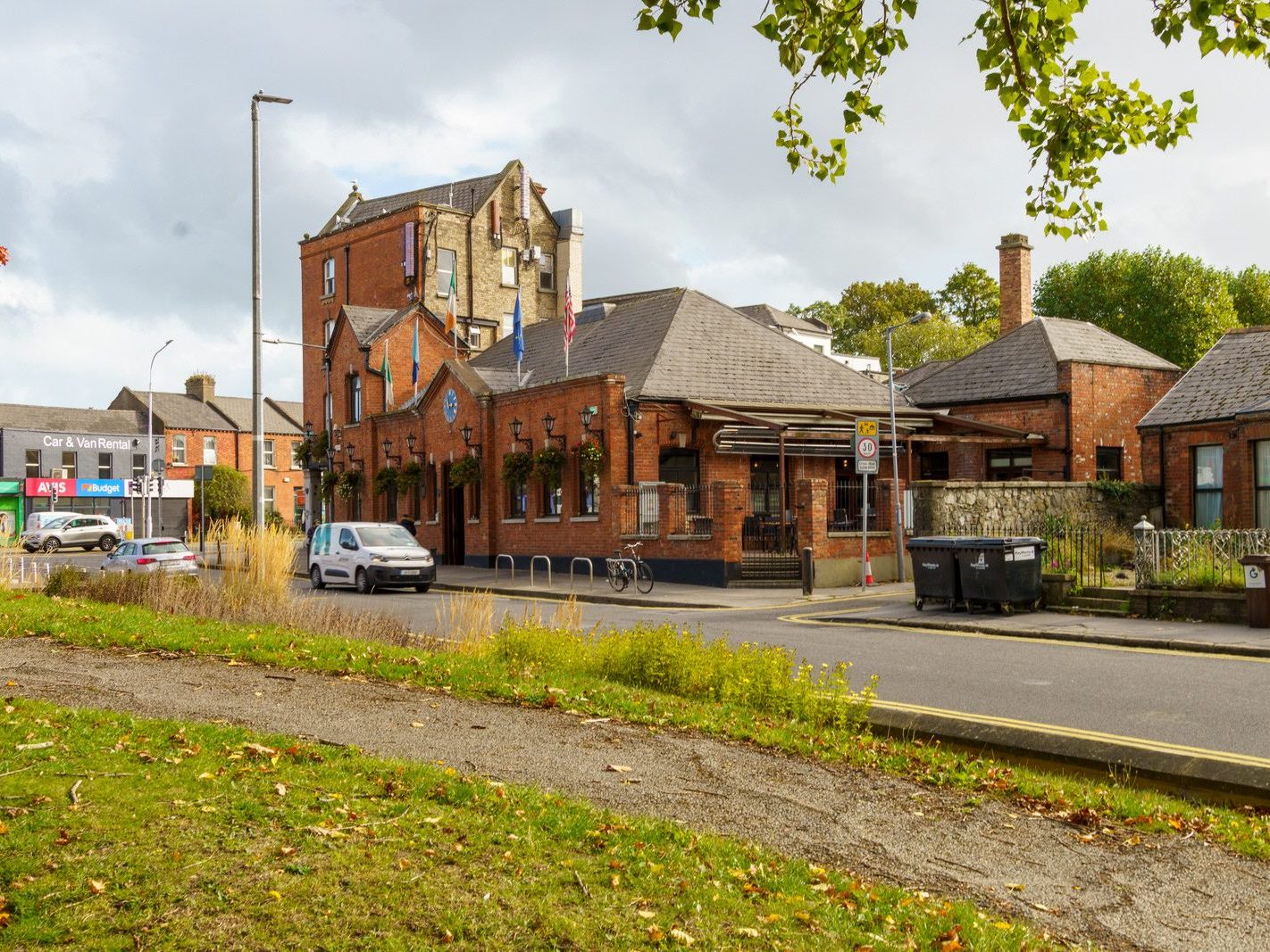 OUR LADY'S PARK [AT DRUMCONDRA BRIDGE NOW NAMED FRANK FLOOD FLOOD BRIDGE]-242298-1