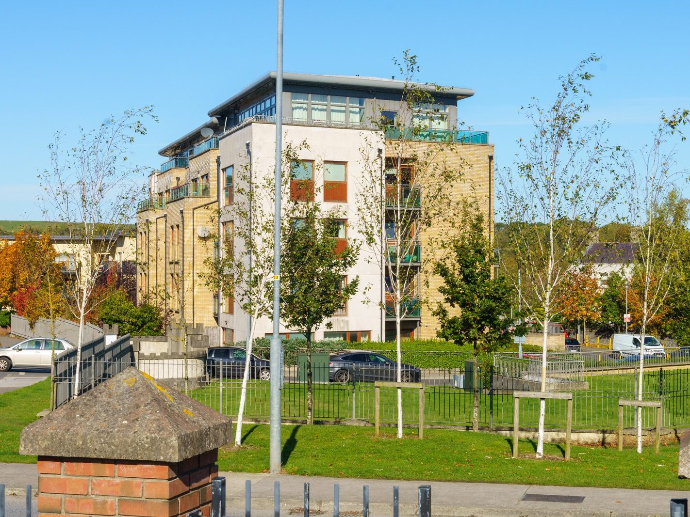 ROYAL CANAL CRESCENT AND CRESCENT PUBLIC PARK [AT PELLETSTOWN WHICH IS ADJACENT TO RATHBORNE VILLAGE]-242557-1