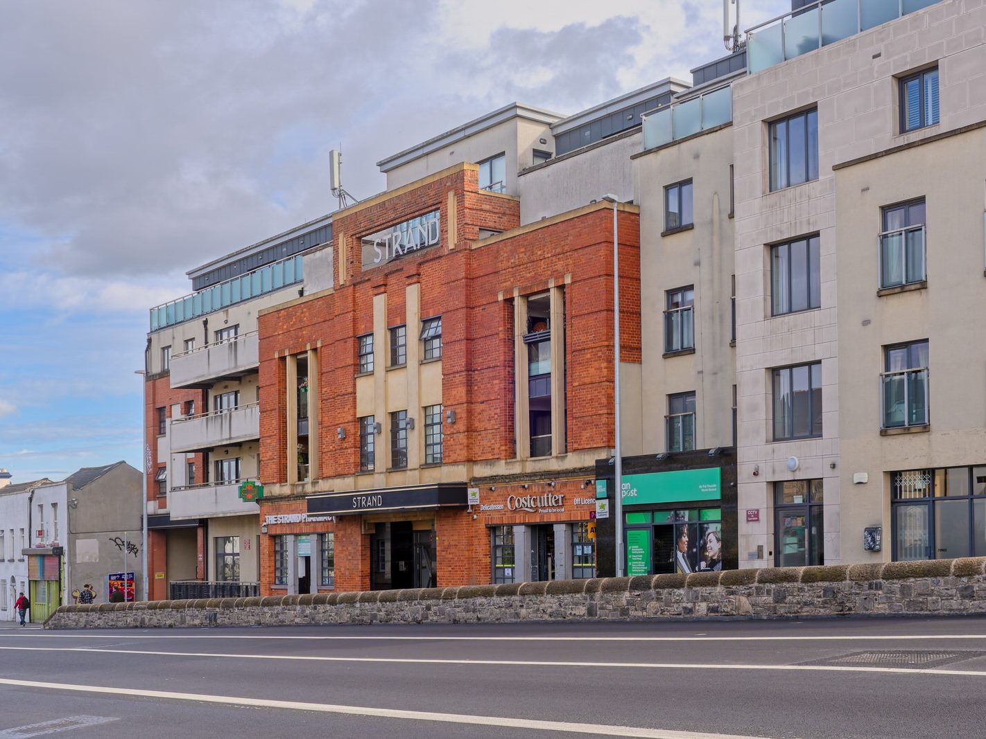 THE NORTH STRAND ROAD [NOW THAT THE CLONTARF TO CITY CENTRE ROAD PROJECT HAS BEEN COMPLETED]-241897-1