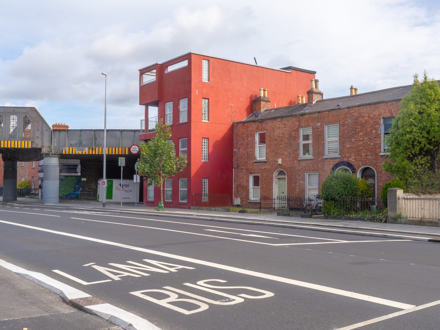 THE NORTH STRAND ROAD [NOW THAT THE CLONTARF TO CITY CENTRE ROAD PROJECT HAS BEEN COMPLETED]-241904-1