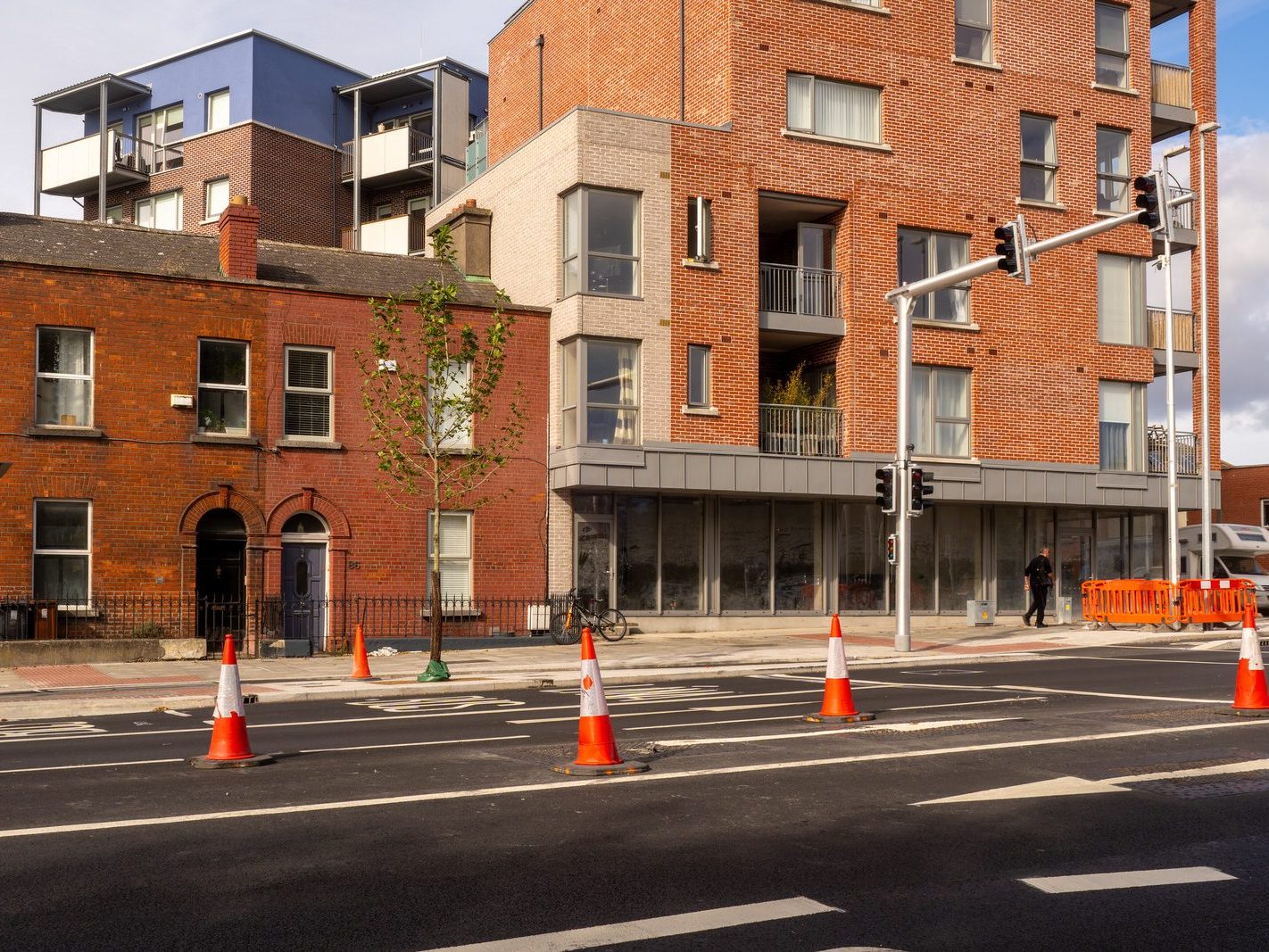 THE NORTH STRAND ROAD [NOW THAT THE CLONTARF TO CITY CENTRE ROAD PROJECT HAS BEEN COMPLETED]-241927-1