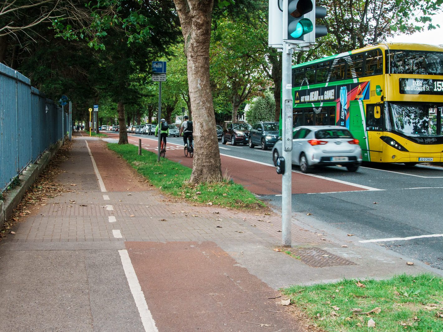 THE NUMBER 9 BUS SERVES ST MOBHI ROAD [4 OCTOBER 2024]-242222-1