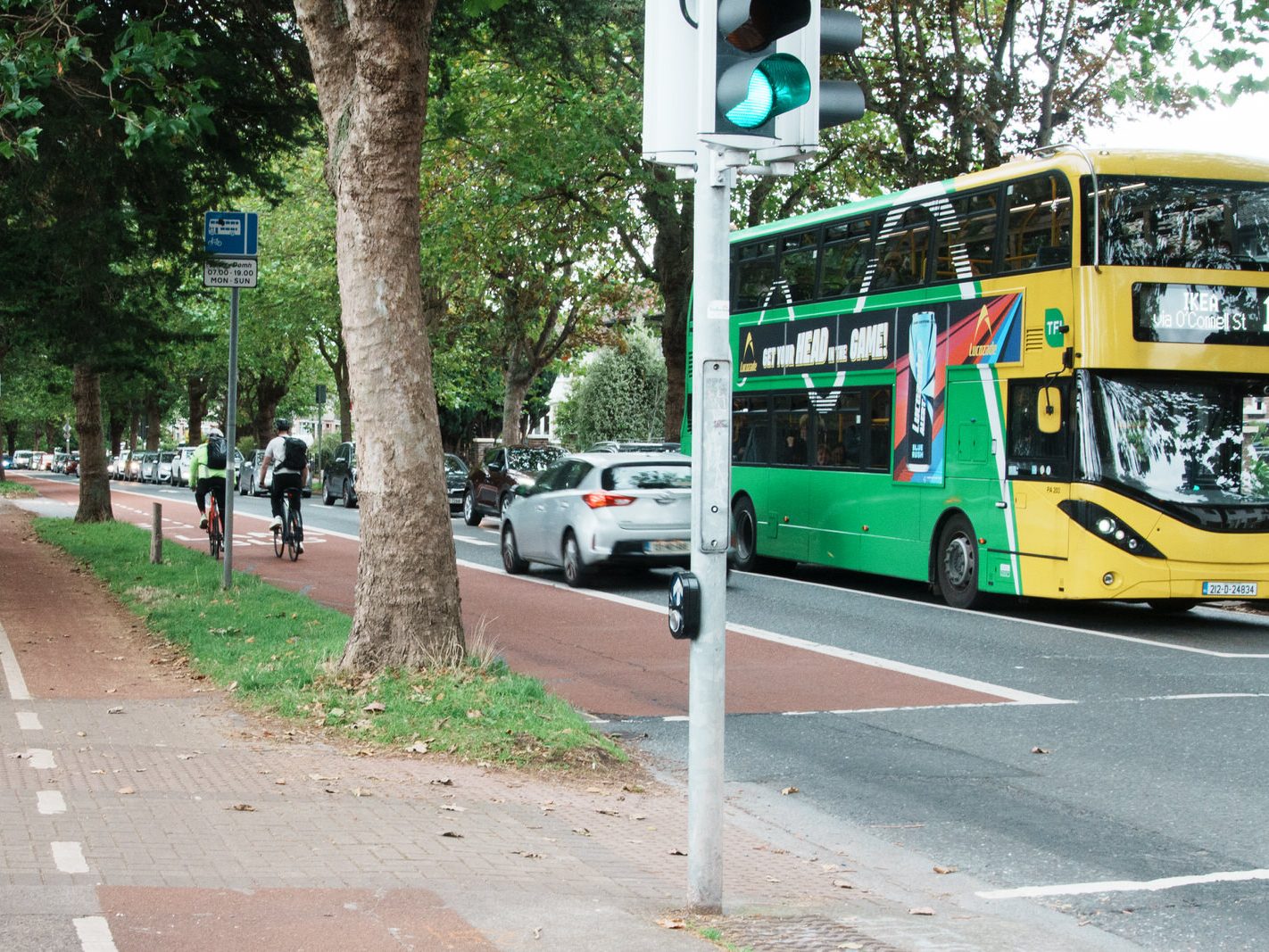 THE NUMBER 9 BUS SERVES ST MOBHI ROAD [4 OCTOBER 2024]-242223-1