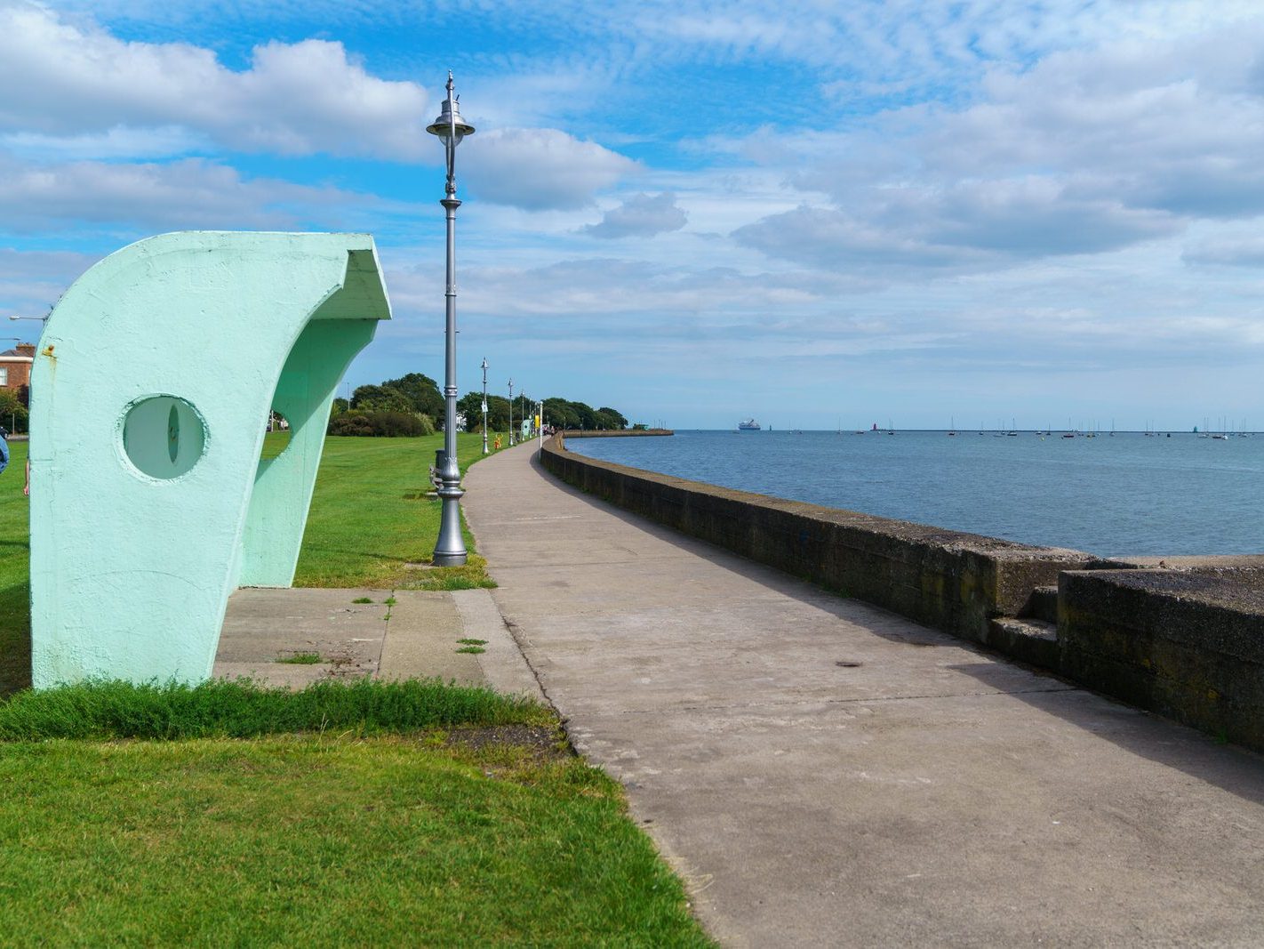 RETRO WIND SHELTERS AND OTHER STRUCTURES IN CLONTARF [DESIGNED IN 1934 BY HERBERT SIMMS]-244376-1