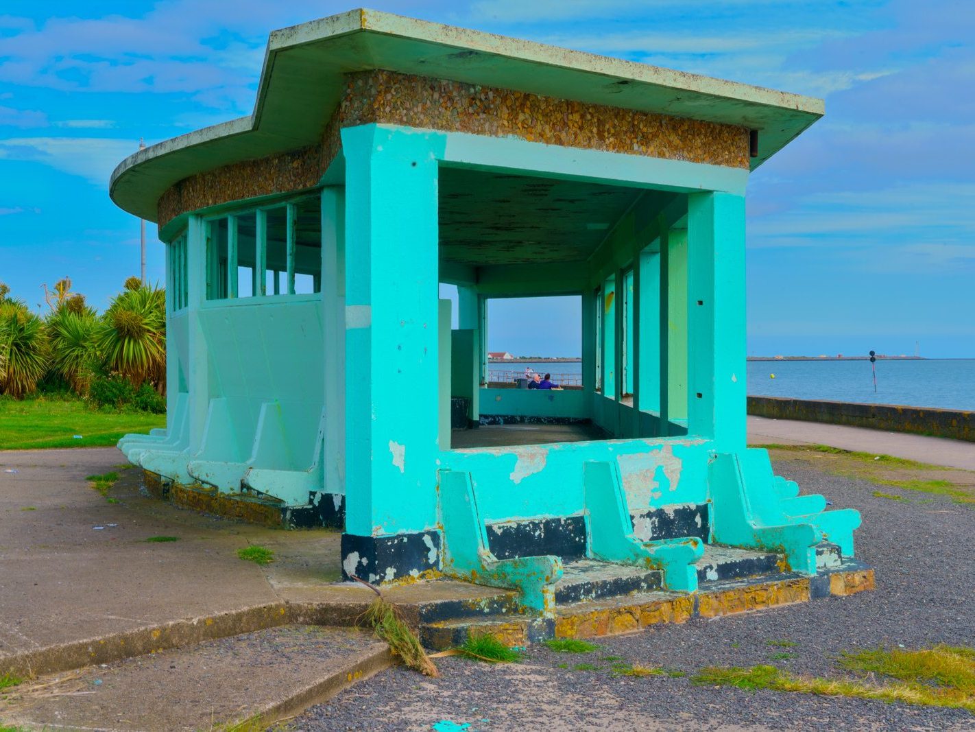 RETRO WIND SHELTERS AND OTHER STRUCTURES IN CLONTARF [DESIGNED IN 1934 BY HERBERT SIMMS]-244379-1