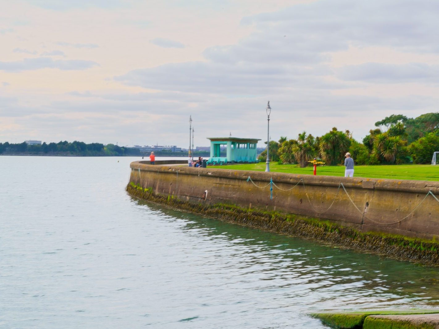 RETRO WIND SHELTERS AND OTHER STRUCTURES IN CLONTARF [DESIGNED IN 1934 BY HERBERT SIMMS]-244387-1