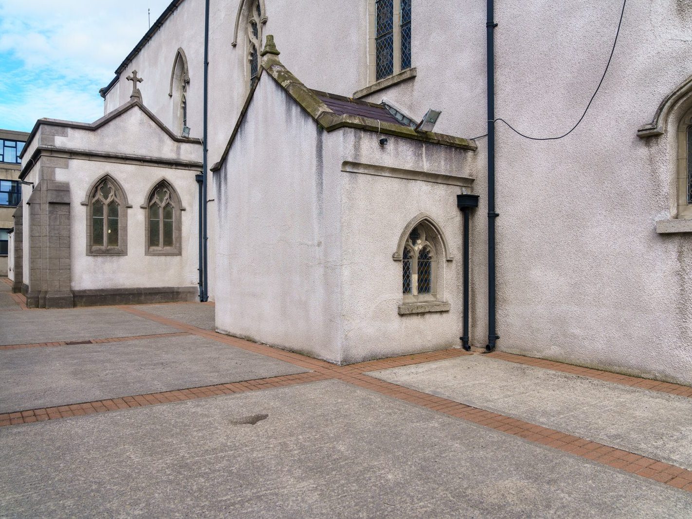 ST JOHN THE BAPTIST CATHOLIC CHURCH [CLONTARF ROAD AND CHURCH GATE AVENUE]-244364-1