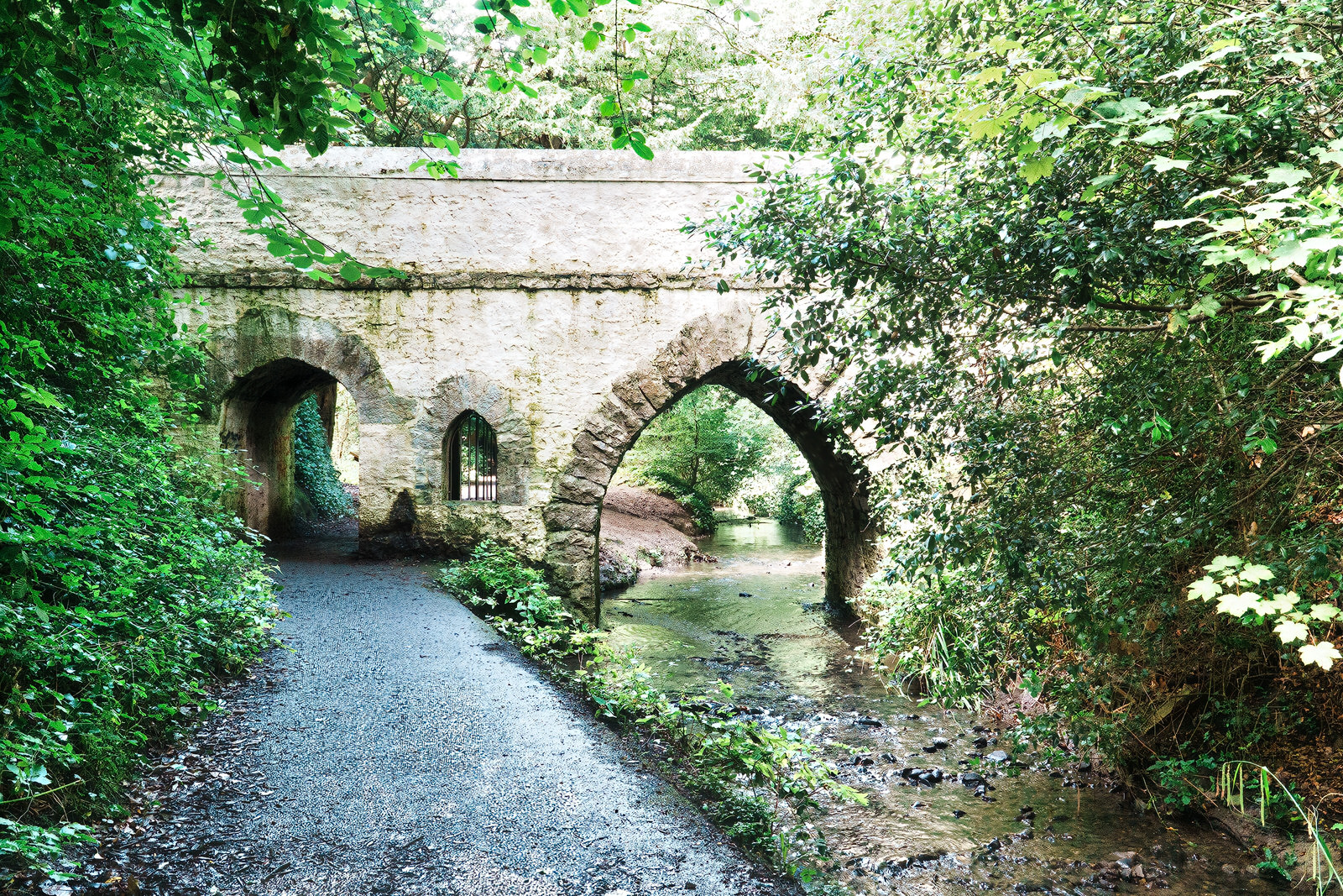 THIS IS CURRENTLY DESCRIBED AS THE GOTHIC BRIDGE [MANY GUIDES REFER TO IT AS THE BRIDGE AND HERMITAGE] 008