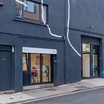 ELLIOTS BAKERY ON EAST ARRAN STREET [THE STORY BEHIND THE GRAFFITI LIKE LOGO]-260457-1