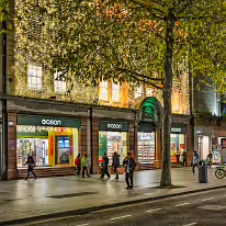 DUBLIN CITY CENTRE AT NIGHT 16 NOVEMBER 2025 [WE ARE GETTING READY FOR CHRISTMAS]-260554-1