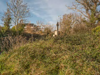 THE ROADSIDE HIGH CROSS LAUGHANSTOWN
