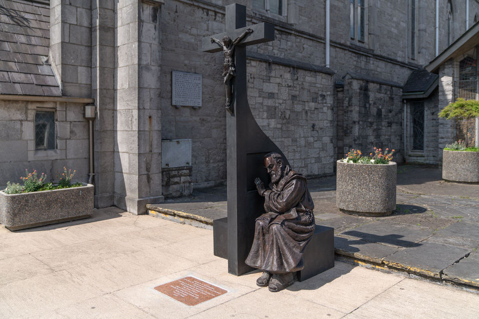 ST SAVIOUR'S DOMINICAN CHURCH AND THE NEW PADRE PIO SCULPTURE
