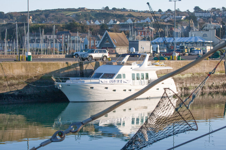 HOWTH HARBOUR JANUARY 2009