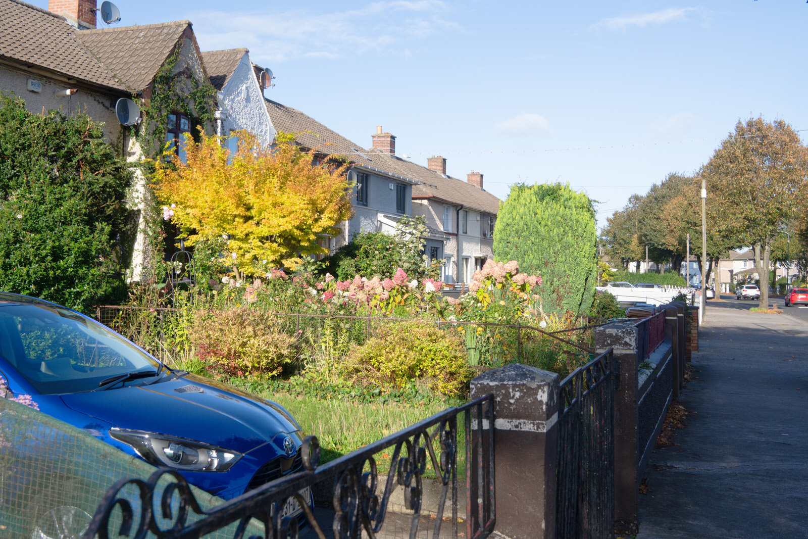 A SMALL SECTION OF CLOGHER ROAD [CRUMLIN AREA OF DUBLIN]
 001