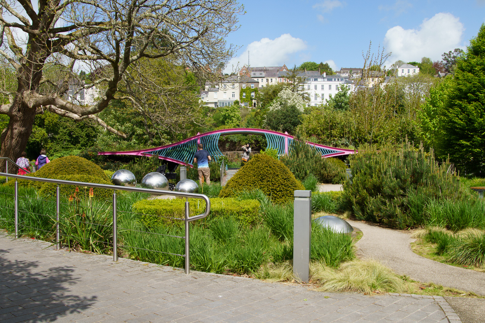 THE SKY GARDEN BY DIARMUID GAVIN [WON AN AWARD AT THE CHELSEA FLOWER SHOW IN 2011] 013