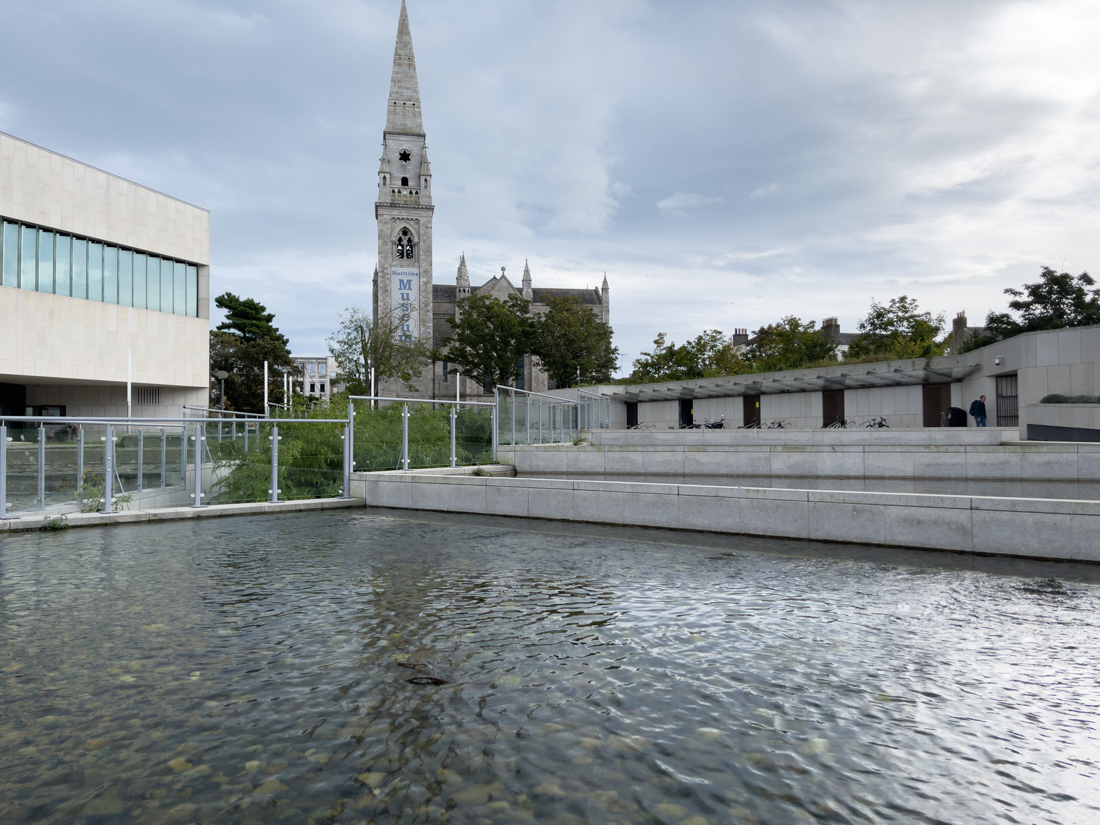 THE WATER FEATURE AT THE DLR LEXICON [MORAN PARK DUN LAOGHAIRE 10 OCTOBER 2023] 012