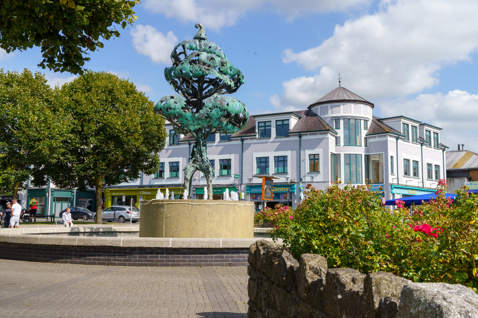 LIBERTY TREE SCULPTURE