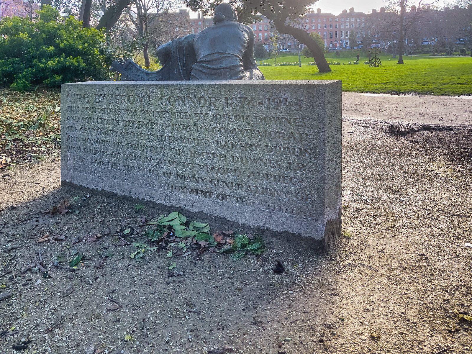 ÉIRE MEMORIAL RESTORED AND RELOCATED WITHIN MERRION SQUARE PARK 004