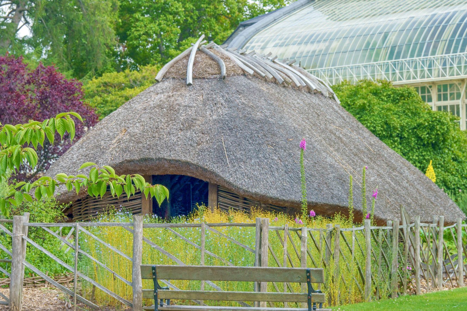 HIBERNO-NORSE VIKING HOUSE AT THE BOTANIC GARDENS | PARKS AND GARDENS