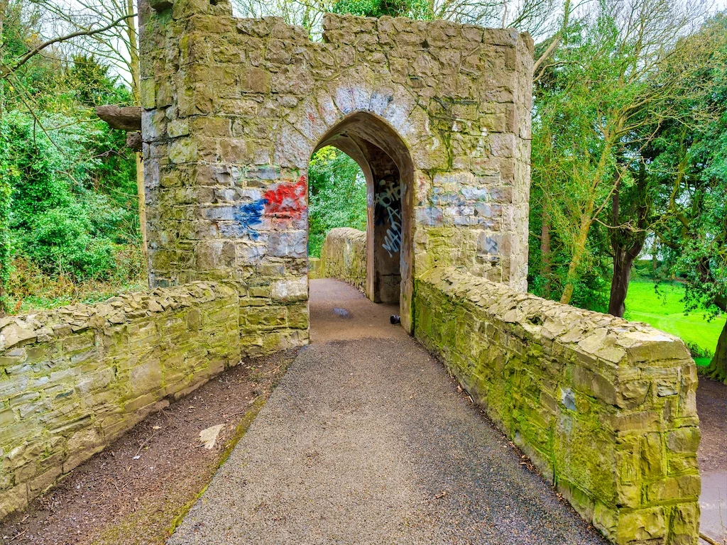 THE ANNIE LEE BRIDGE PHOTOGRAPHED 16 APRIL 2016 [THE OLDEST FOLLY IN ST ANNE'S PARK] 001