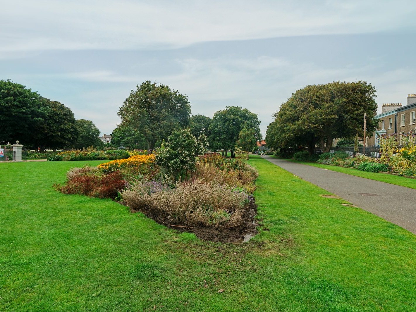 I REALLY LIKE THE PEOPLE'S PARK [AN ATTRACTIVE PUBLIC SPACE IN DUN LAOGHAIRE] 004