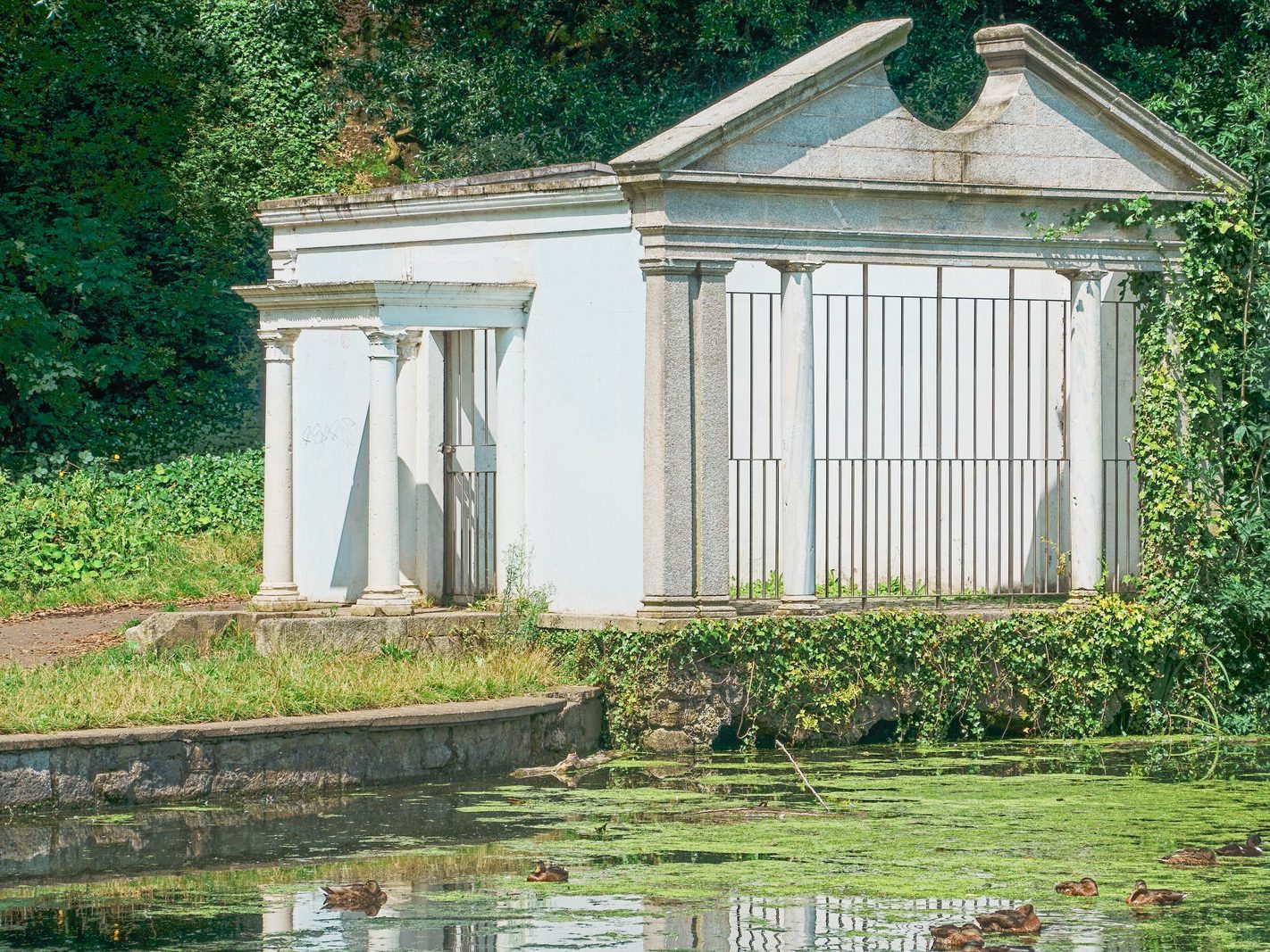 TEMPLE AND POND AT ST ANNE'S PARK IN RAHENY [ALSO KNOWN AS THE BOATHOUSE] 017