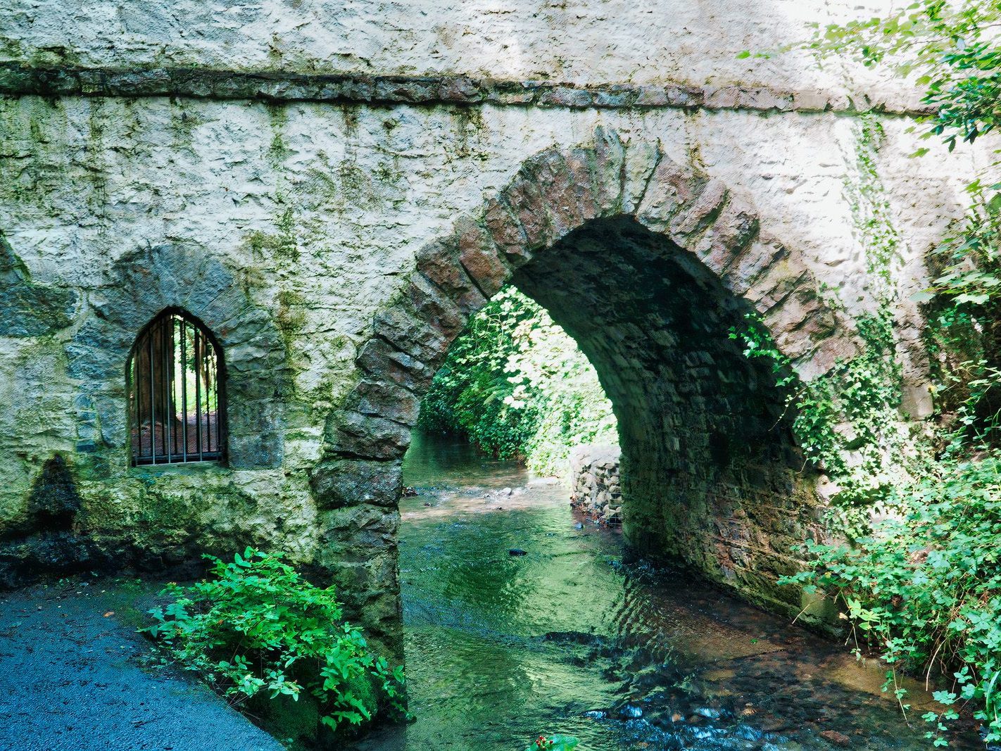 THIS IS CURRENTLY DESCRIBED AS THE GOTHIC BRIDGE [MANY GUIDES REFER TO IT AS THE BRIDGE AND HERMITAGE]-224693-1
