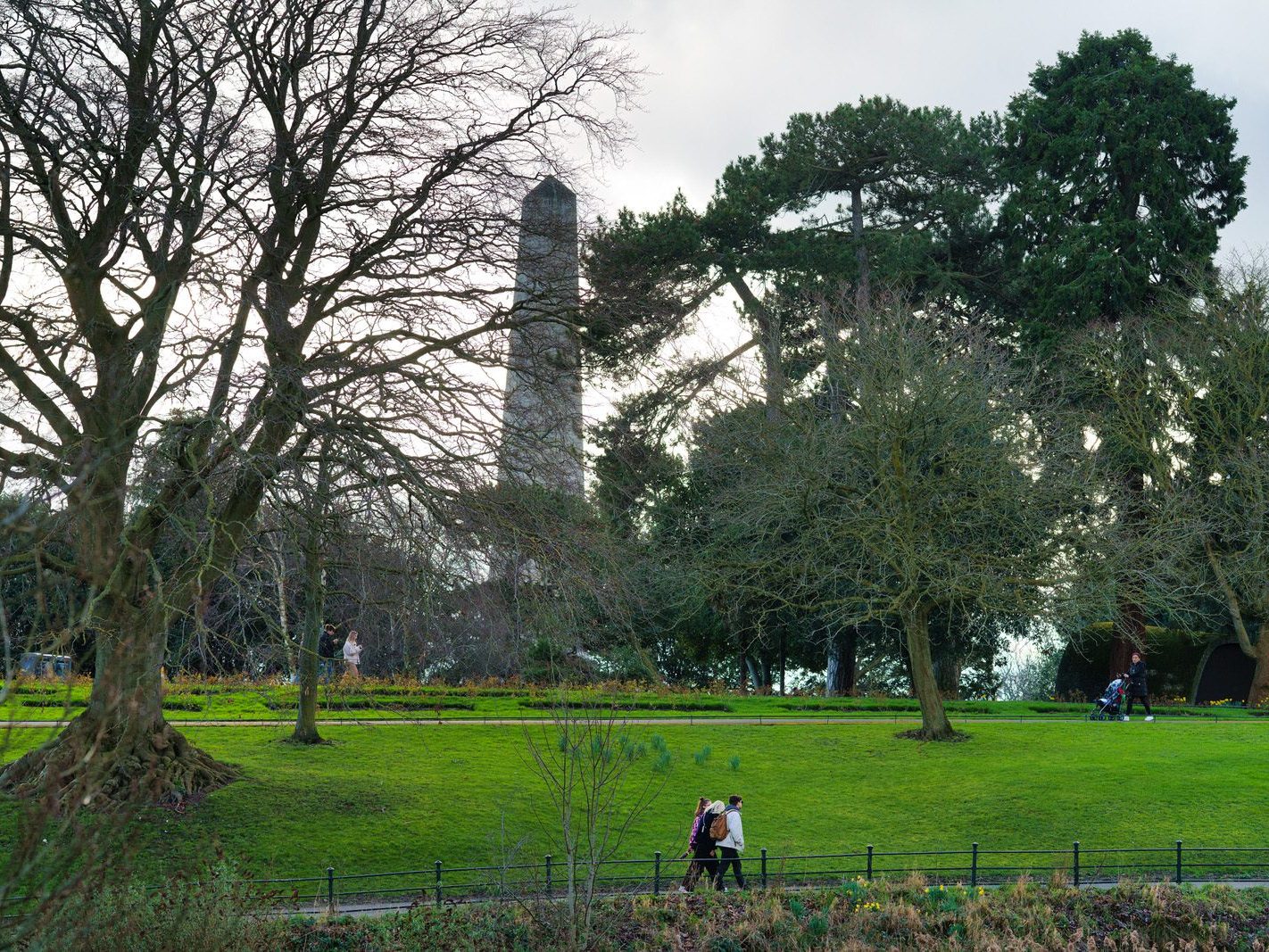 THE PEOPLES FLOWER GARDENS IN PHOENIX PARK [I USED AN 85MM LENS]-228551-1