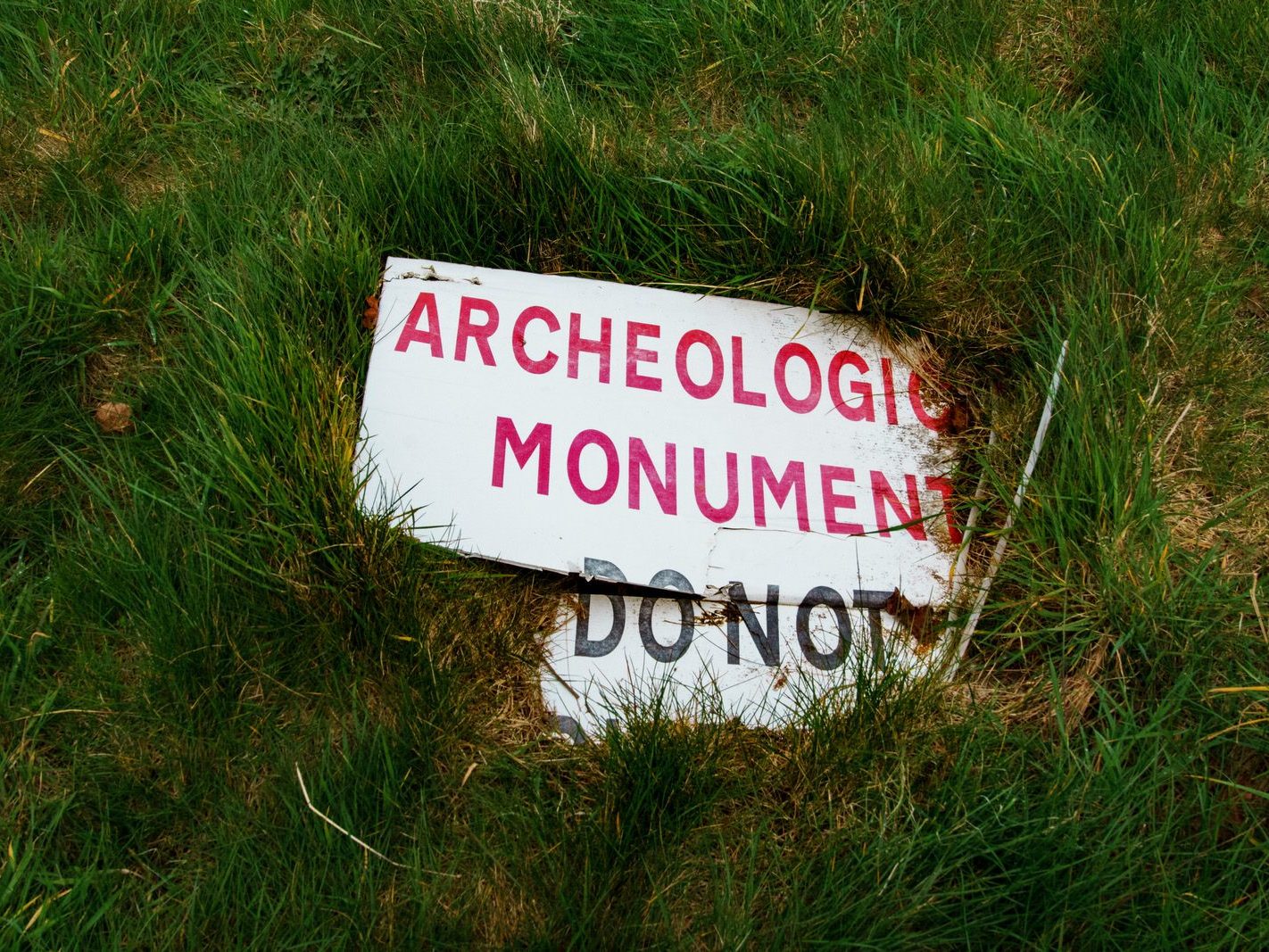ARCHEOLOGICAL MONUMENT [DO NOT ...]-223584-1