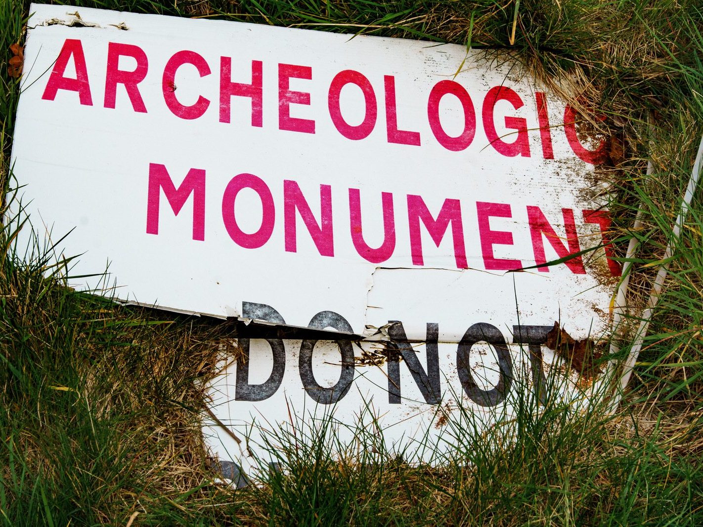 ARCHEOLOGICAL MONUMENT [DO NOT ...]-223585-1