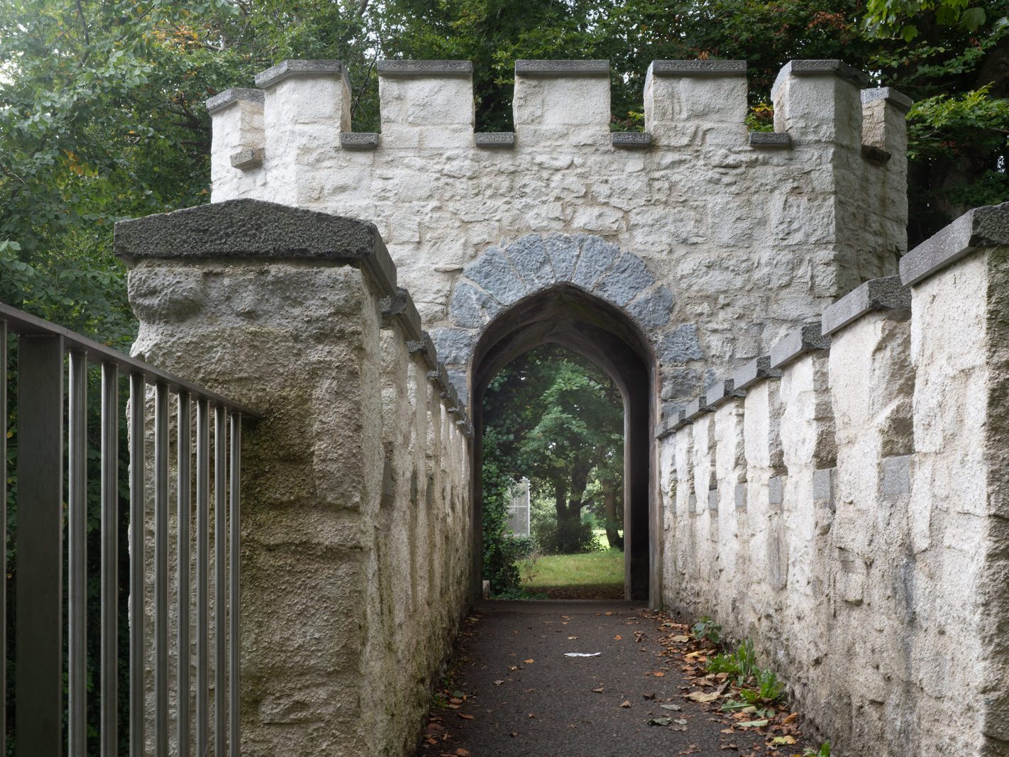 THE ANNIE LEE TOWER BRIDGE [ONE OF THE MAJOR FOLLIES AT ST ANNES PARK]-241720-1