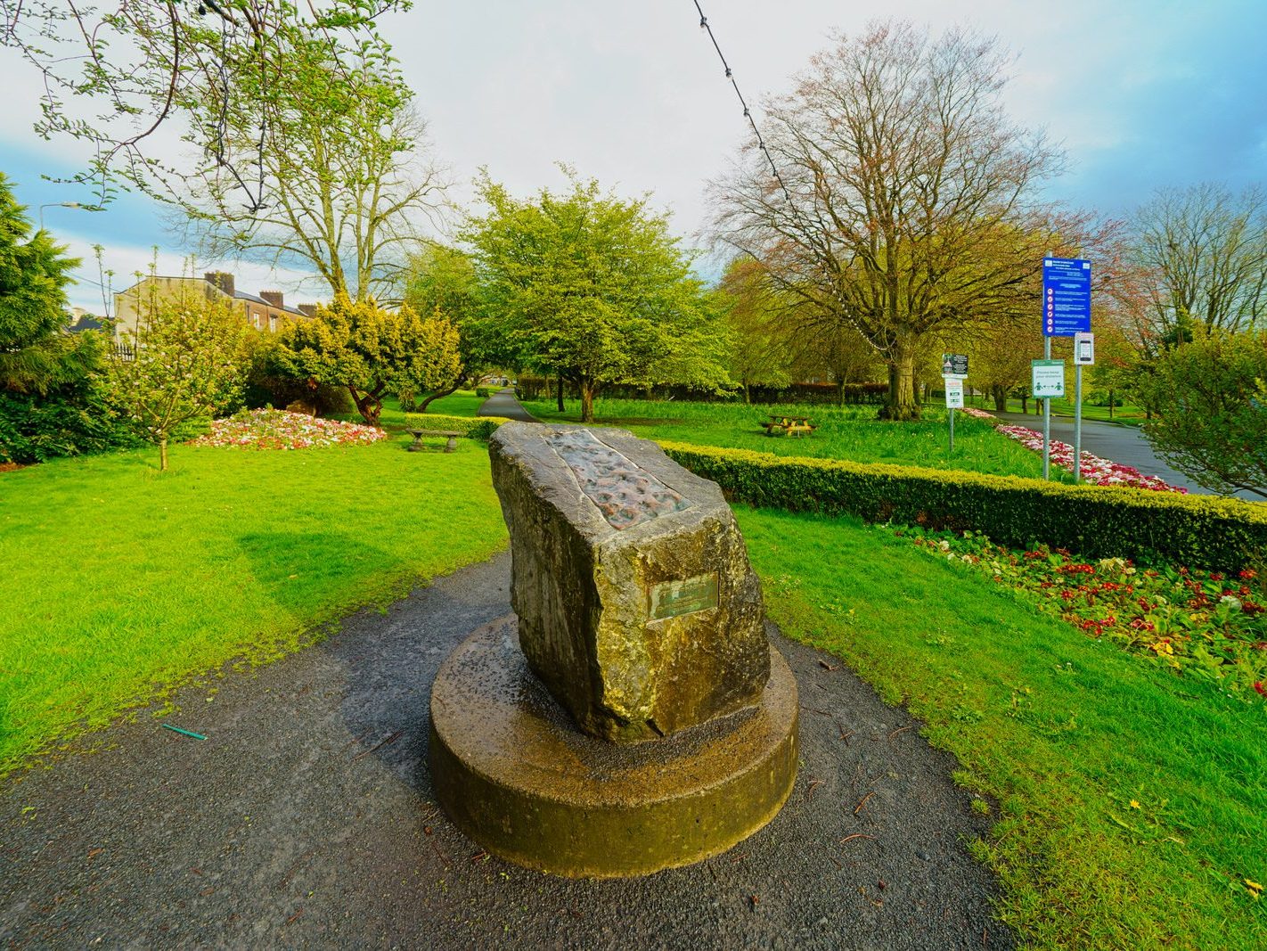 THE PEOPLE'S PARK IN LIMERICK [LOST ITS BEEBEE TREE IN 2013]-244596-1