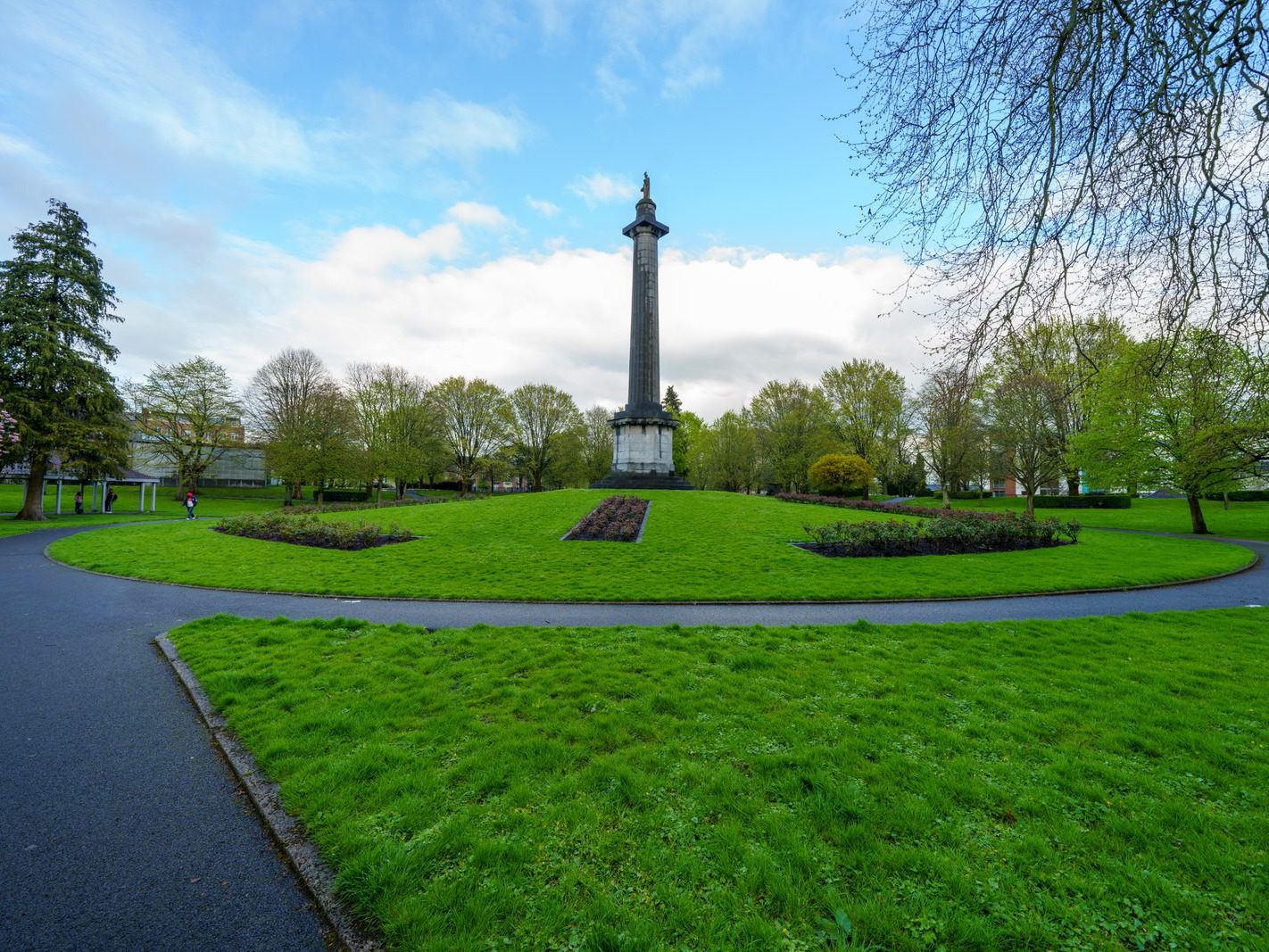 THE PEOPLE'S PARK IN LIMERICK [LOST ITS BEEBEE TREE IN 2013]-244626-1