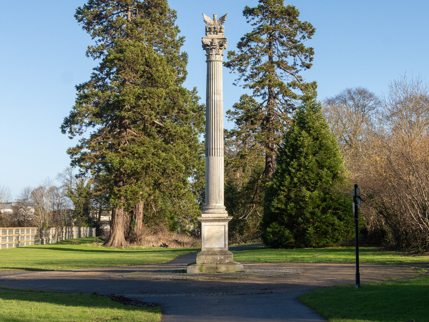 SANTRY DEMESNE PUBLIC PARK [THE PHOENIX FOLLY AND THE VIEWING AREA]-246933-1