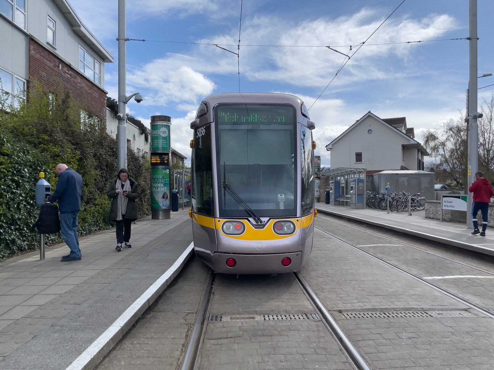 THE LUAS TRAM STOP AT WINDY ARBOUR AND THE IMMEDIATE AREA 026