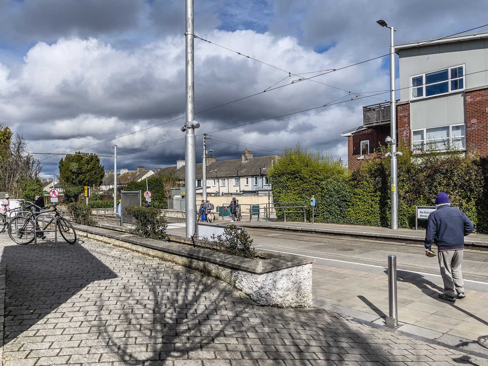 THE LUAS TRAM STOP AT WINDY ARBOUR AND THE IMMEDIATE AREA 038