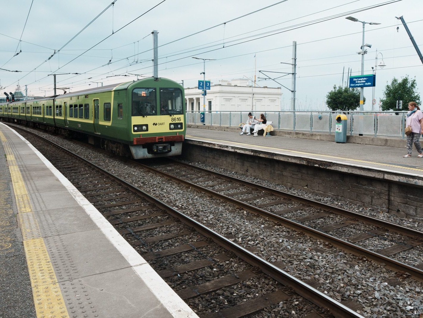 DID YOU KNOW THAT IT IS MALLIN STATION [THE TRAIN STATION IN DUN LAOGHAIRE] 002