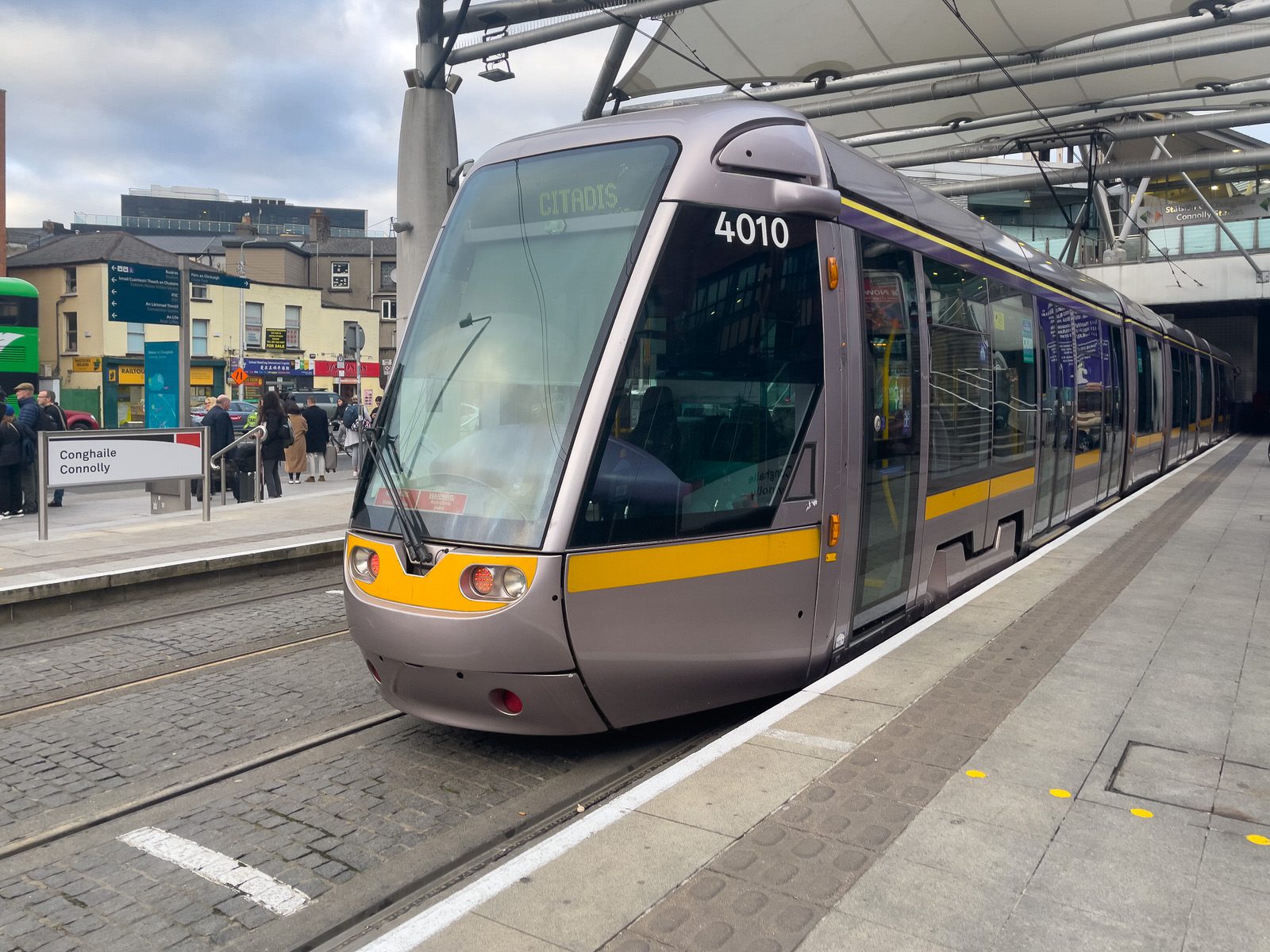 TRAM 4010 WAS STRANDED AT CONNOLLY STATION [DAY AFTER RIOT IN CITY CENTRE]-225320-1