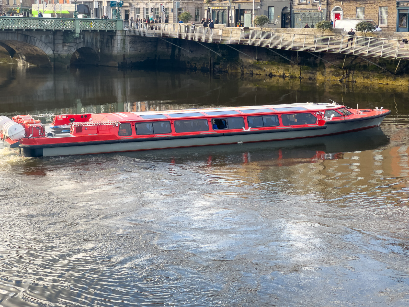 I HAD NOTHING BETTER TO DO [SO I PHOTOGRAPHED THE SPIRIT OF THE DOCKLANDS TURNING ON THE RIVER LIFFEY]-229458-1