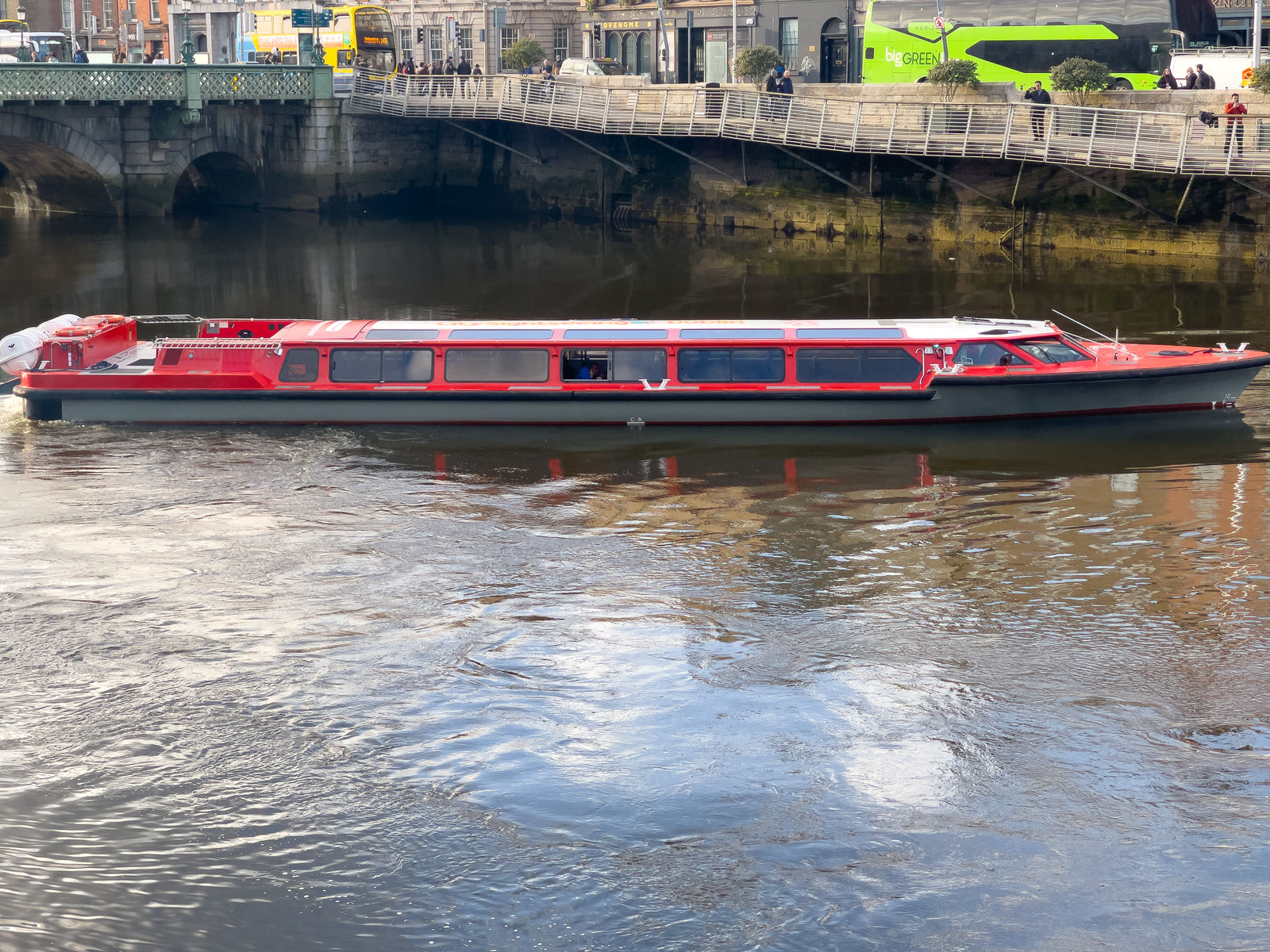 I HAD NOTHING BETTER TO DO [SO I PHOTOGRAPHED THE SPIRIT OF THE DOCKLANDS TURNING ON THE RIVER LIFFEY]-229462-1