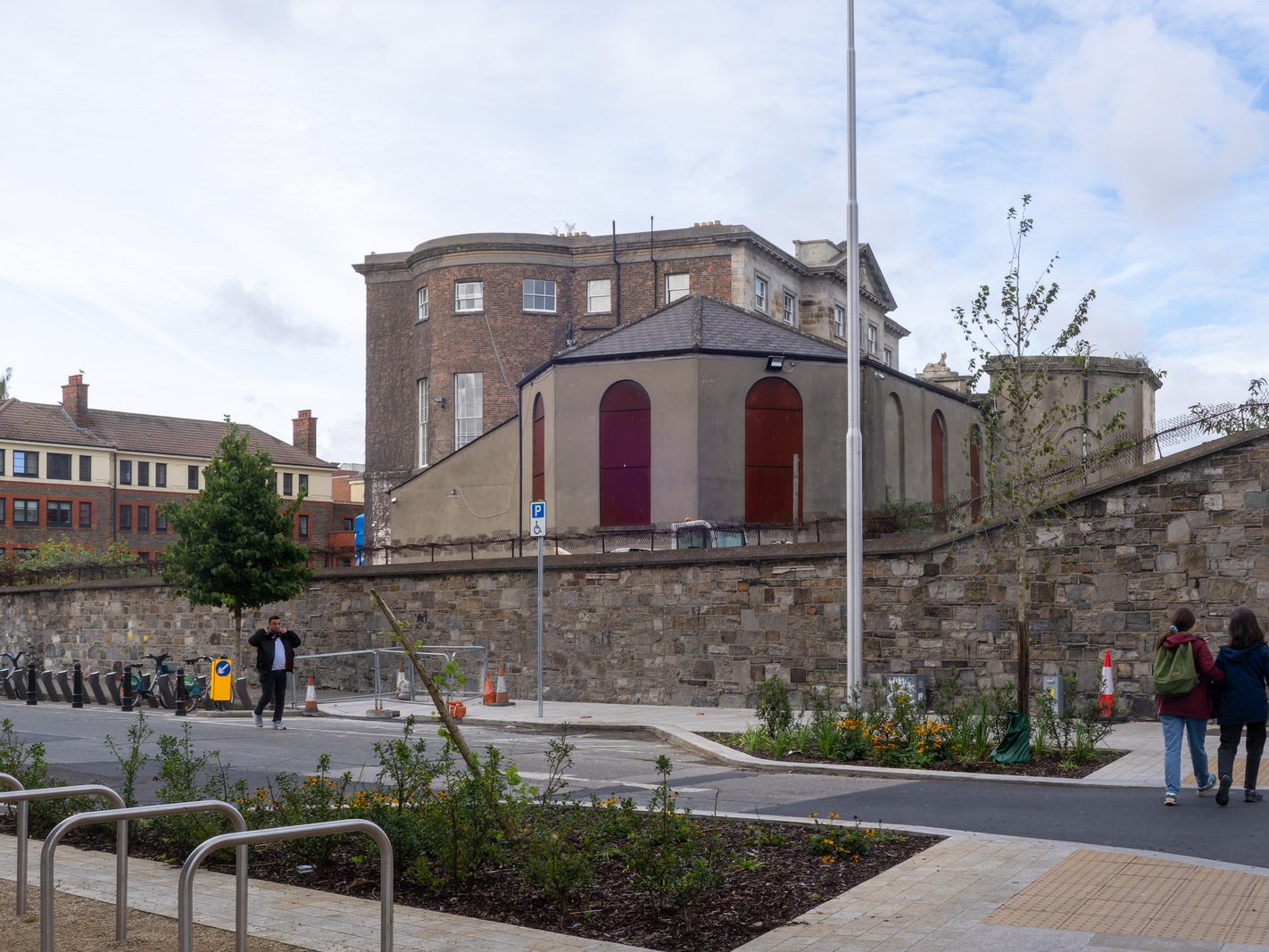 KILLARNEY STREET [DUBLINBIKES DOCKING STATION IS LOCATED HERE]-241825-1