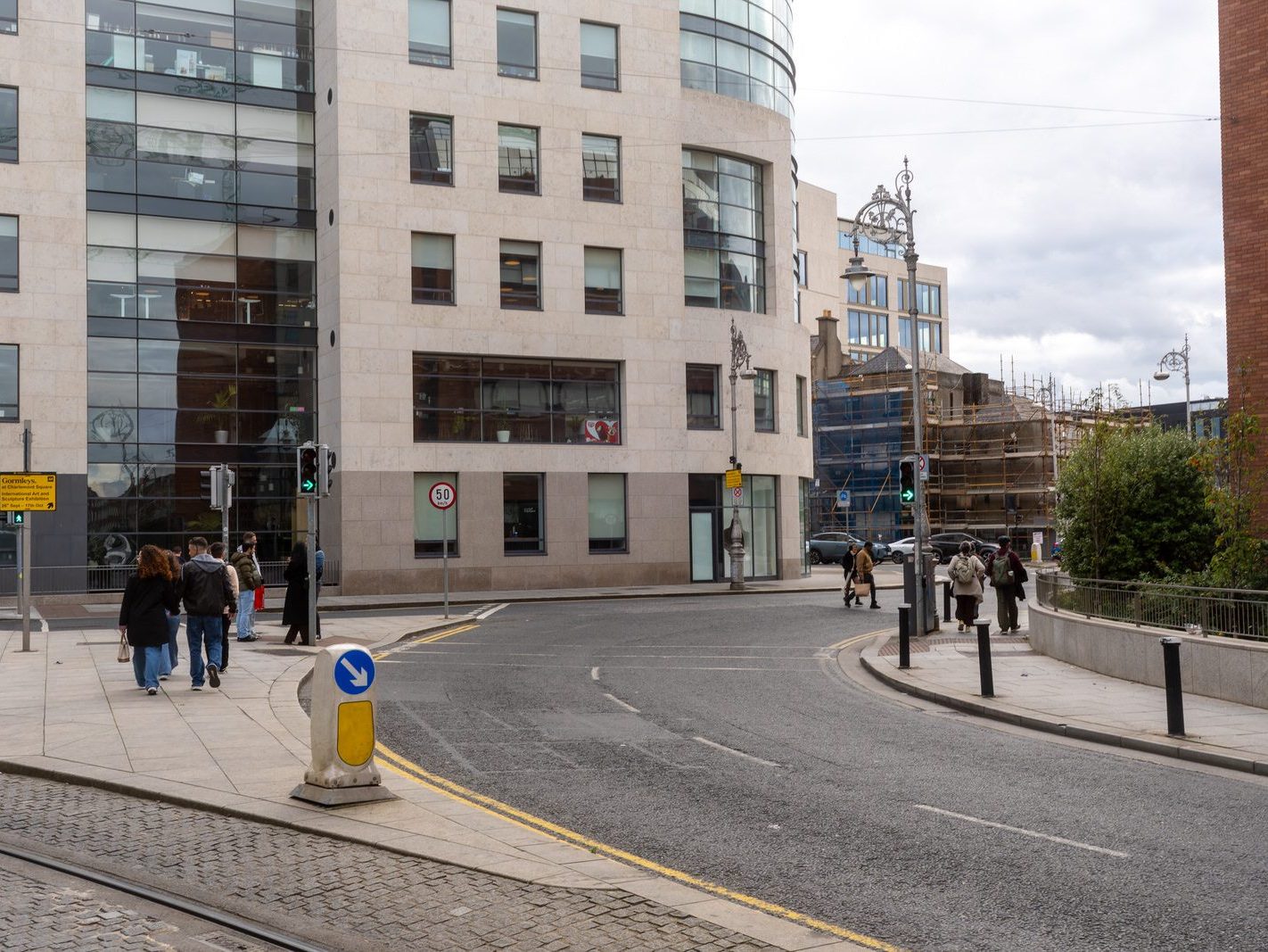 THE LUAS TRAM STOP ON HARCOURT STREET [OUTSIDE WHAT WAS ONCE AN IMPORTANT TRAIN STATION]-242033-1