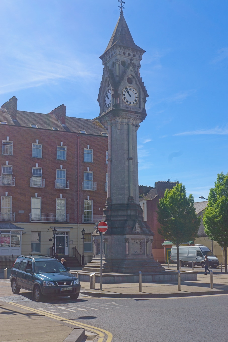 TAIT'S CLOCK IN LIMERICK [BAKER PLACE NEAR THE PERRY SQUARE] 001