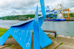 THEIR GENERIC RED METAL SCULPTURE IS BLUE 004